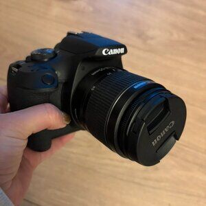 Canon EOS 2000D- Comes with lens ES-F 18-55mm